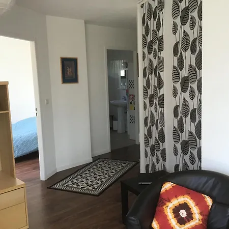 Avec Vue Sur Le Du Bourget Apartment